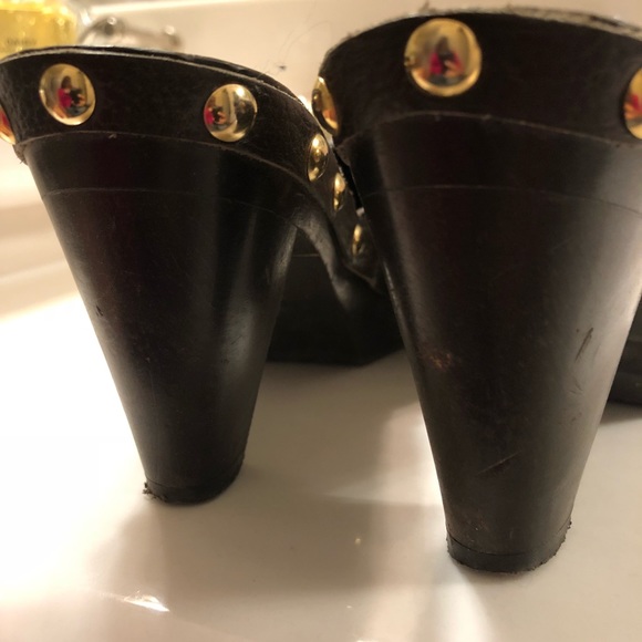 BURBERRY heels!๐๐ - Picture 6 of 8